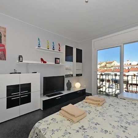 D-Lux Studio Apartamento Empuriabrava Exterior foto